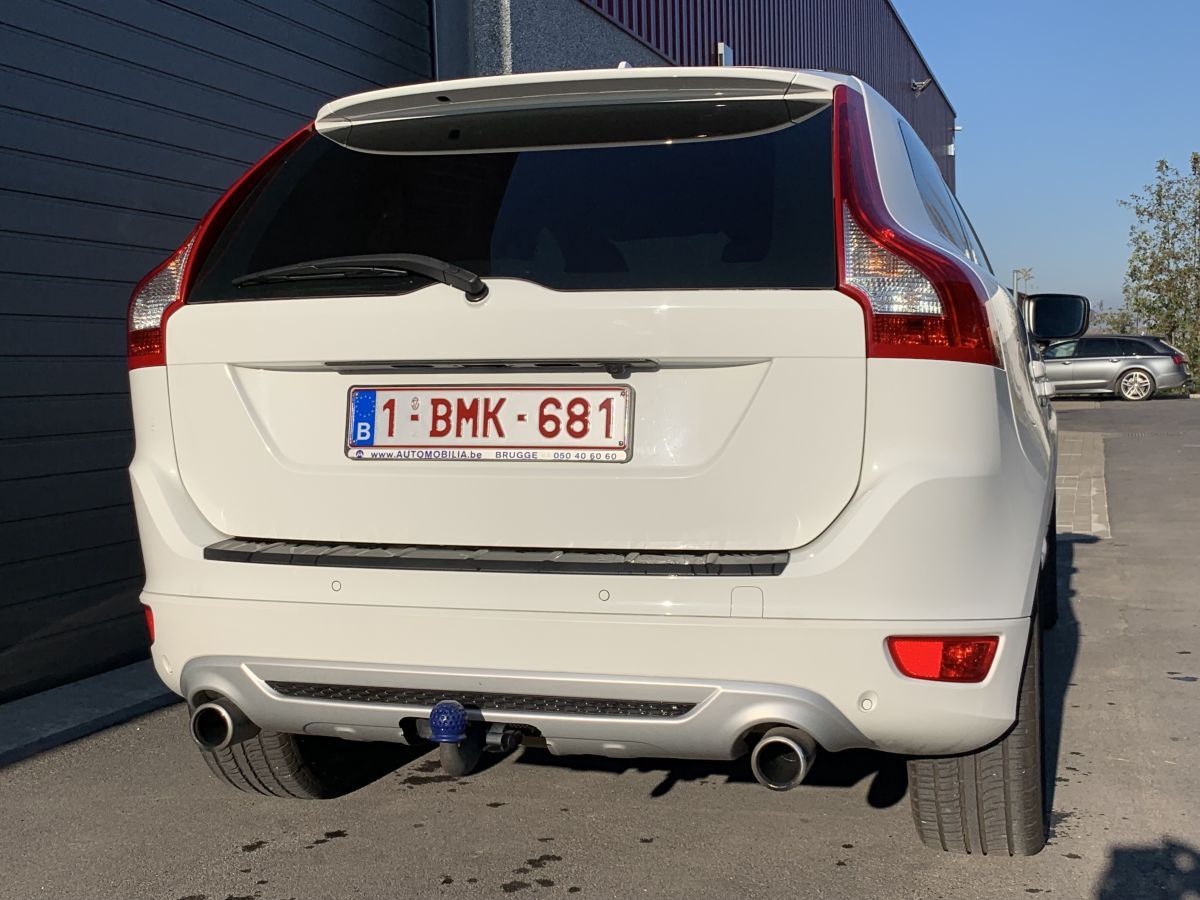 PK Motors Volvo XC60 2.4 D3 AWD R-design Geartronic FULL OPTIONS (235 PK)